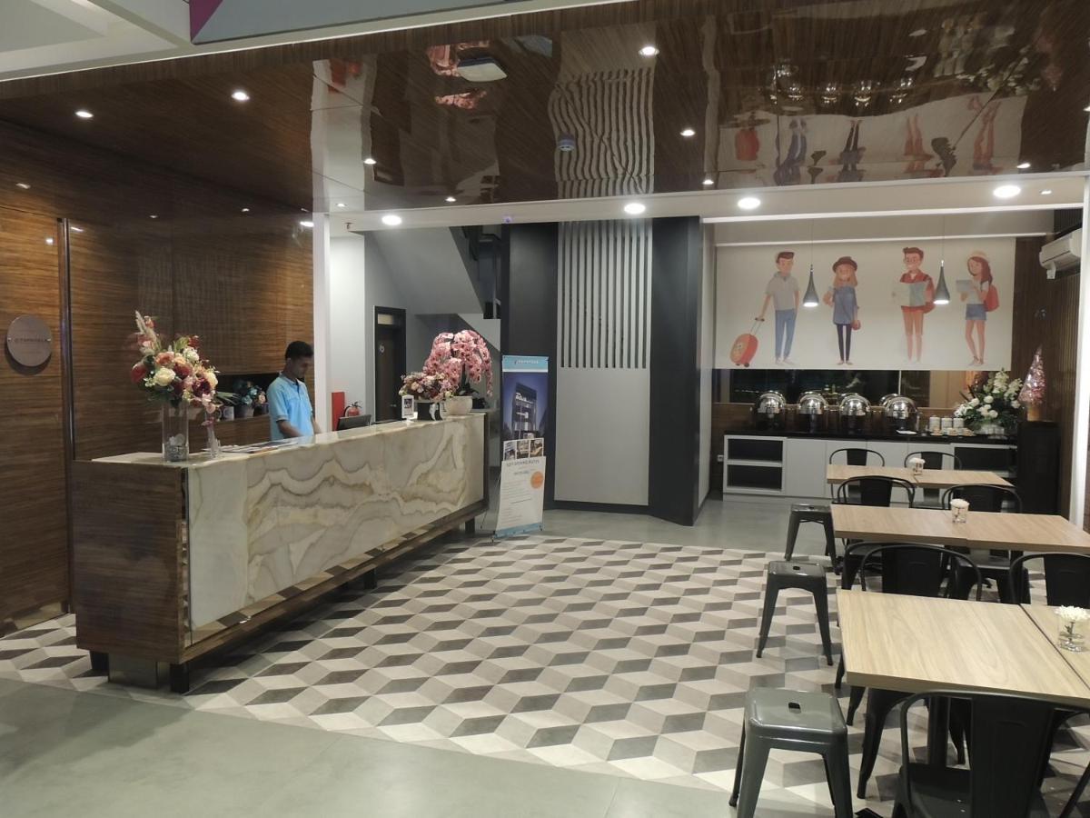 Odua Thamrin Jakarta Exterior photo